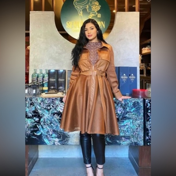 Tan Mesh Trench Coat with belt - Picture 5 of 5